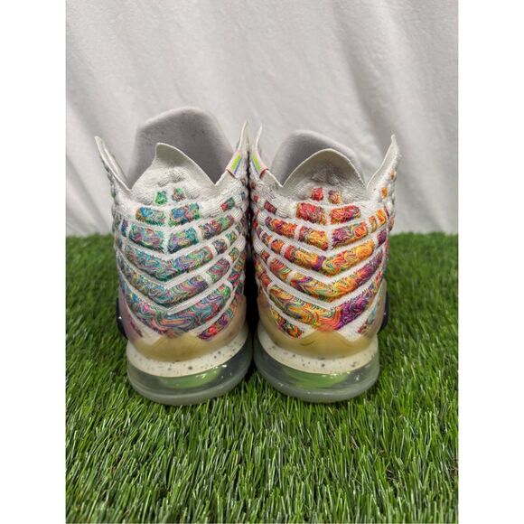 Size 8.5 - Nike LeBron 17 Air Command Force White Basketball‎ Shoes | BQ3177-100 - Picture 3 of 10